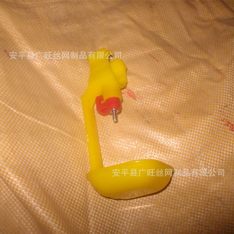 饮水器