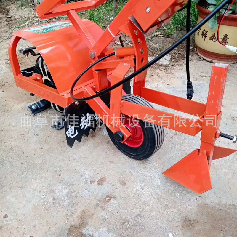 锄草机开沟10_副本.jpg