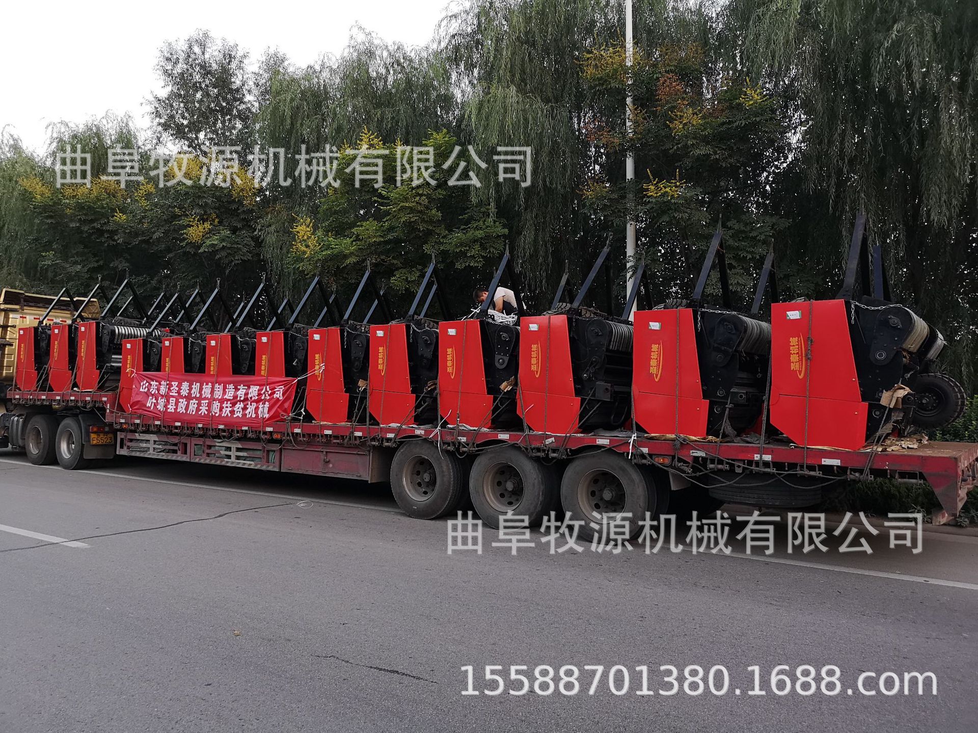 捡拾打捆机 (13).jpg