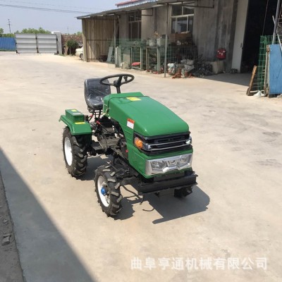 微型拖拉机12-22马力小型拖拉机两驱运输播种多功能四轮拖拉机图